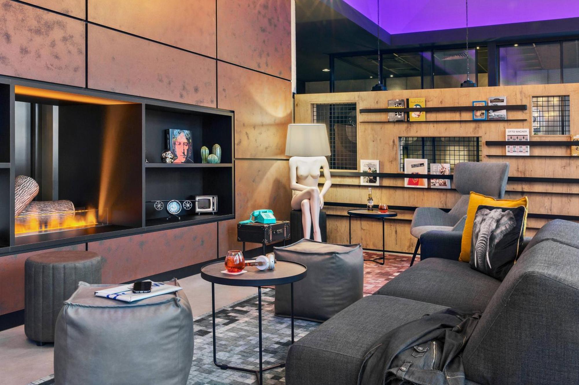 Moxy Frankfurt Airport Kelsterbach Hotel Exterior photo