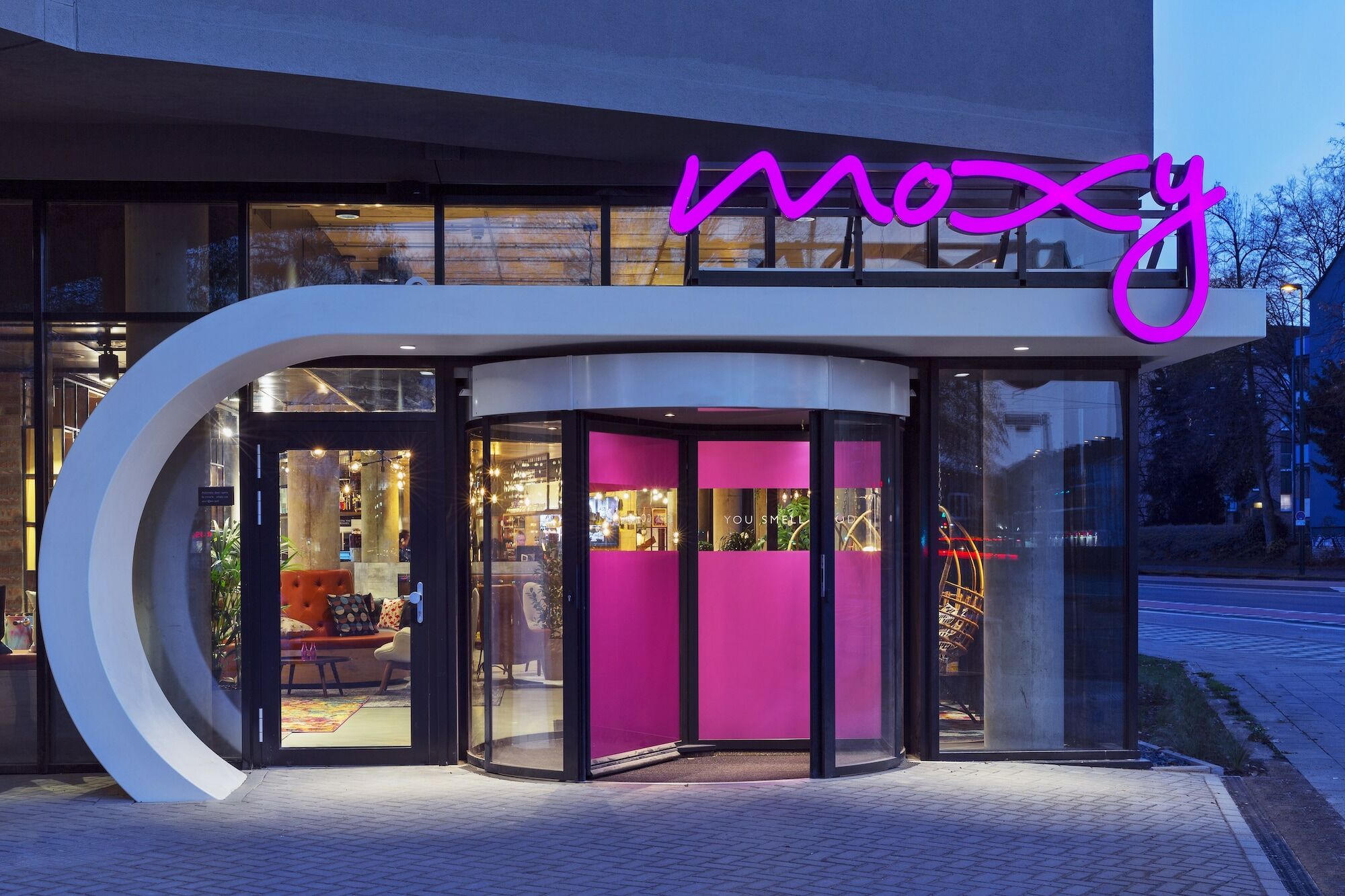 Moxy Frankfurt Airport Kelsterbach Hotel Exterior photo